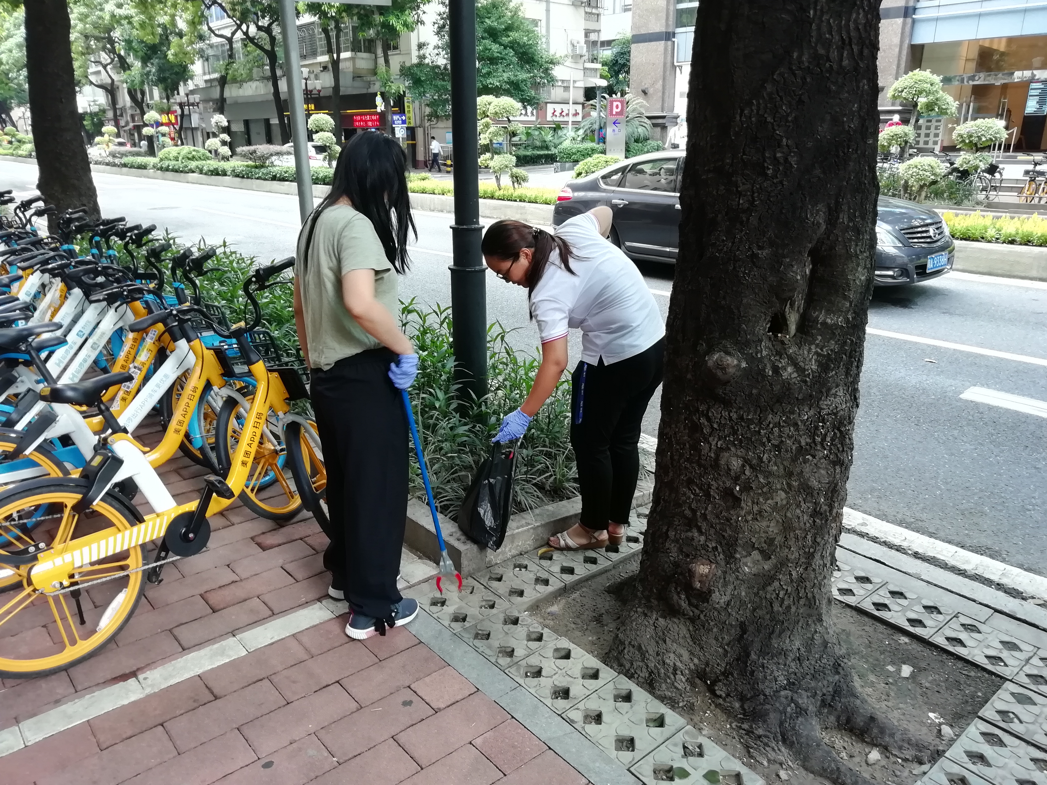 積極參與文明志愿服務 當好文明創(chuàng)建志愿者